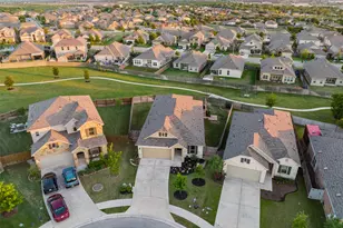 489 Shale Cir, Buda, TX 78610 - Photo 3