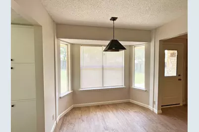 906 Acorn Oaks Drive, Austin, TX 78745 - Photo 5