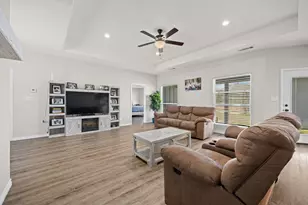 1313 Sandstone Cv, Lampasas, TX 76550 - Photo 5