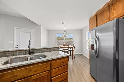 1313 Sandstone Cove, Lampasas, TX 76550 - Photo 11