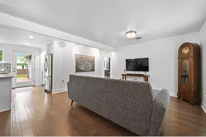 910 E 54th Street, Austin, TX 78751 - Photo 3
