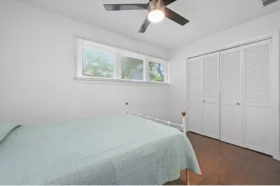 910 E 54th Street, Austin, TX 78751 - Photo 19