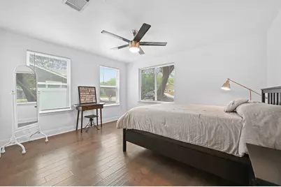 910 E 54th Street, Austin, TX 78751 - Photo 21