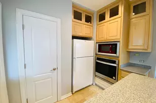 404 E 35th Street E, Austin, TX 78705 - Photo 13