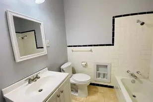 404 E 35th Street E, Austin, TX 78705 - Photo 21