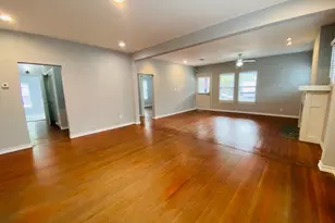 404 E 35th Street E, Austin, TX 78705 - Photo 7