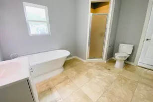 404 E 35th Street E, Austin, TX 78705 - Photo 29