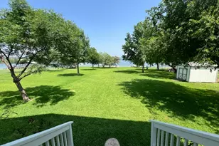 122 Mountain View Cir, Burnet, TX 78611 - Photo 7