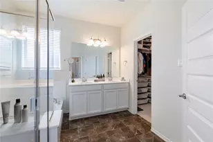 1001 McCormick Cv, Hutto, TX 78634 - Photo 13