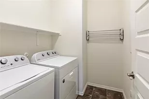 1001 McCormick Cv, Hutto, TX 78634 - Photo 17