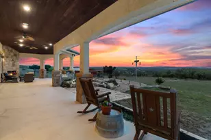 733 Dawn View, Dripping Springs, TX 78620 - Photo 5