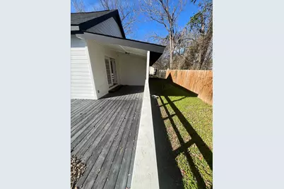 115 W Ila Street, Elgin, TX 78621 - Photo 17