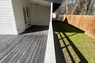 115 W Ila St, Elgin, TX 78621 - Photo 17