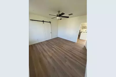 115 W Ila Street, Elgin, TX 78621 - Photo 21