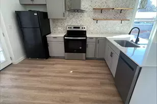 115 W Ila St, Elgin, TX 78621 - Photo 15