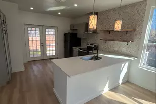 115 W Ila St, Elgin, TX 78621 - Photo 3