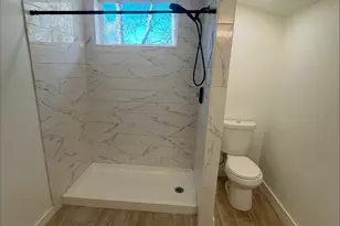 115 W Ila St, Elgin, TX 78621 - Photo 19