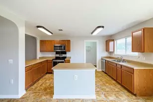 5717 Malarkey Rd, Del Valle, TX 78617 - Photo 7