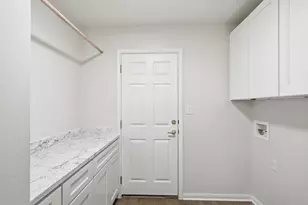 102 Bosque Dr, Hutto, TX 78634 - Photo 15