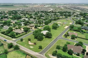 102 Bosque Dr, Hutto, TX 78634 - Photo 39