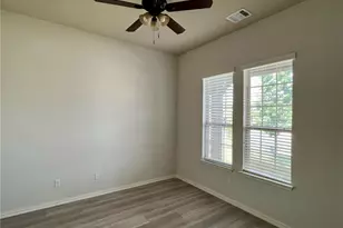 133 Salt Fork Dr, Liberty Hill, TX 78642 - Photo 17