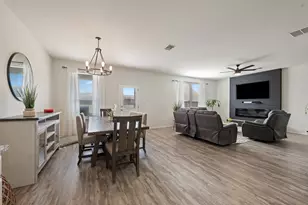 328 Thornless Cir, Buda, TX 78610 - Photo 17
