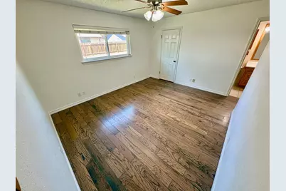 11600 Elk Park Trail, Austin, TX 78759 - Photo 11