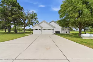 1145 W County Road 415, Lexington, TX 78947 - Photo 5