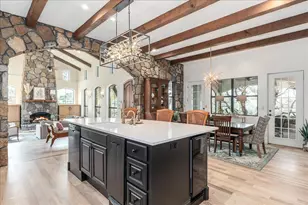 2808 & 2804 Fall Creek Estates Dr, Spicewood, TX 78669 - Photo 13