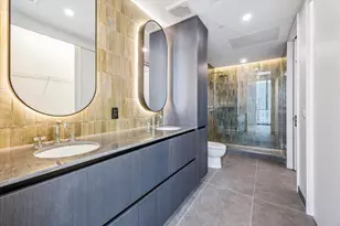 610 Davis St, Austin, TX 78701 - Photo 9
