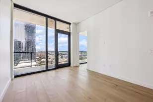 610 Davis St, Austin, TX 78701 - Photo 5