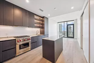 610 Davis St, Austin, TX 78701 - Photo 1