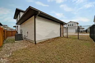 8003 Orizzonte St, Austin, TX 78744 - Photo 25