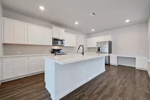 8003 Orizzonte St, Austin, TX 78744 - Photo 11