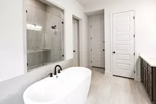 315 Foxfire Cv, Lockhart, TX 78644 - Photo 17