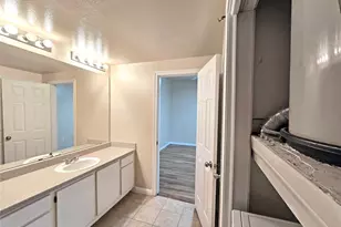 2320 Gracy Farms Ln, Austin, TX 78758 - Photo 19