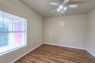 2320 Gracy Farms Ln, Austin, TX 78758 - Photo 3