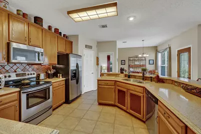 6661 Ruxton Lane, Austin, TX 78749 - Photo 13