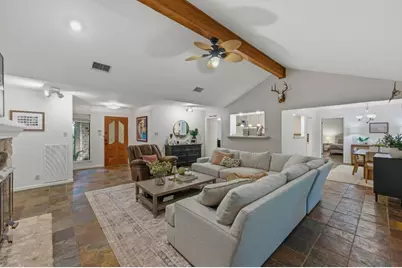 137 Long Wood Avenue, Lakeway, TX 78734 - Photo 9