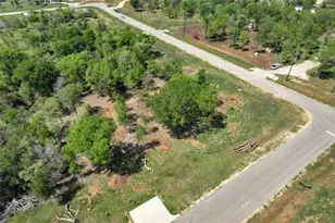 114 Empire St, Elgin, TX 78621 - Photo 19