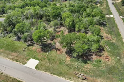 114 Empire Street, Elgin, TX 78621 - Photo 17