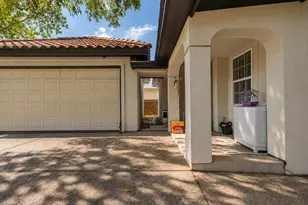 6707 Santos St, Austin, TX 78741 - Photo 9