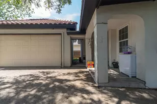 6707 Santos St, Austin, TX 78741 - Photo 13