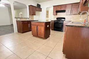 11124 Friendship Dr, Austin, TX 78754 - Photo 7