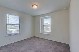 18517 Spotted Eagle Ln, Elgin, TX 78621 - Photo 17