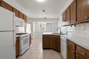 1503 W Braker Ln, Austin, TX 78758 - Photo 17