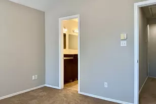 1594 Parkfield Cir, Round Rock, TX 78664 - Photo 11