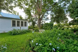 101 Short St, Smithville, TX 78957 - Photo 19