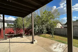 13105 Lofton Cliff Dr, Del Valle, TX 78617 - Photo 15