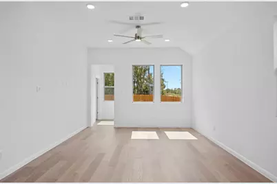 338 Bendecido Loop, Elgin, TX 78621 - Photo 5